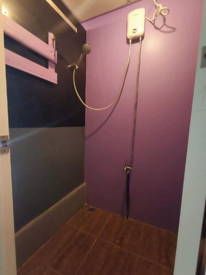 Manila Nomads Hostel Манила Экстерьер фото